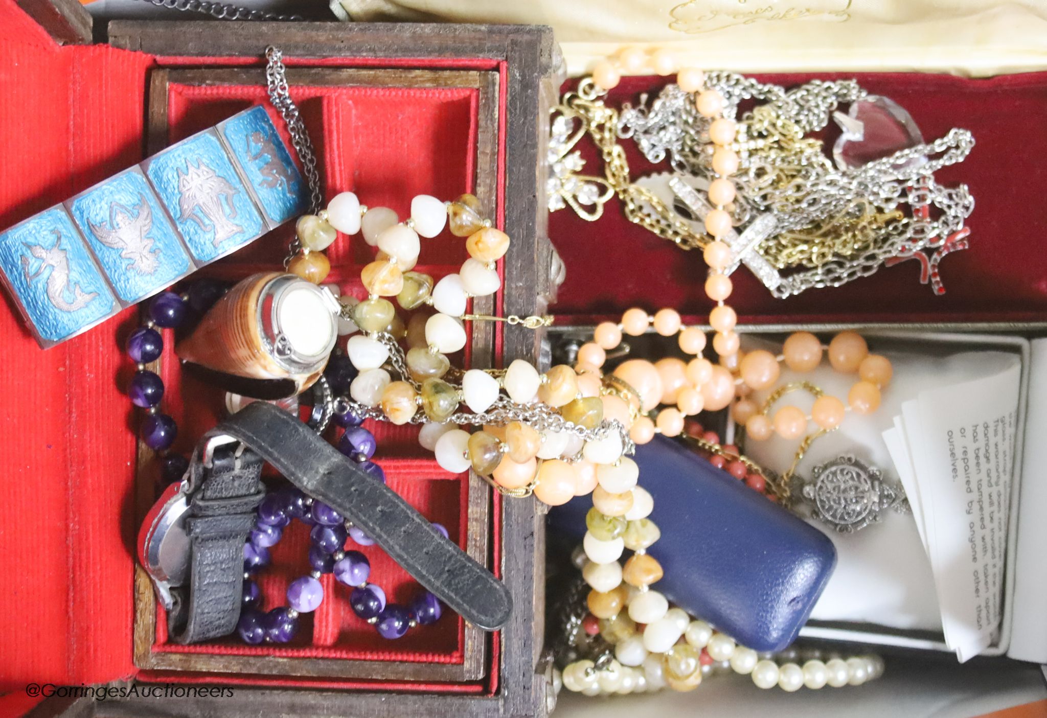 A mixed collection of vintage costume, silver and other jewellery, mixed wristwatches, yellow metal spectacle frames, etc to include white metal mounted shell snuff boxes, etc.